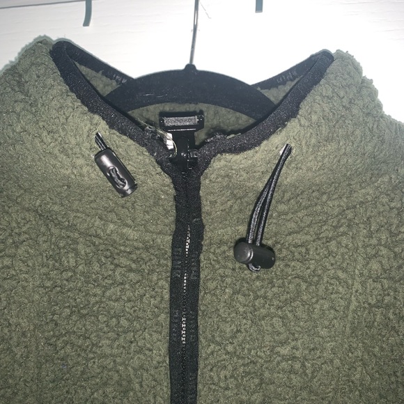 Women’s Pink Sherpa Fleece - Picture 4 of 5